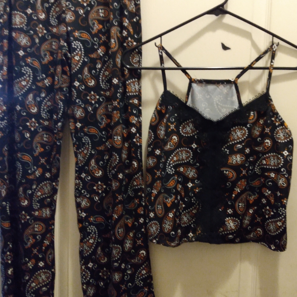 2 piece set Lark + Grey paisley lounge/sleep set size Small